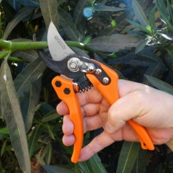 TIJERA PODA BYPASS ERGO ACERO RAYÜN